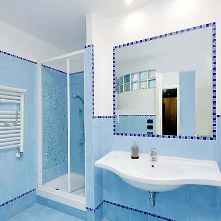 Апартаменты Laterano House *